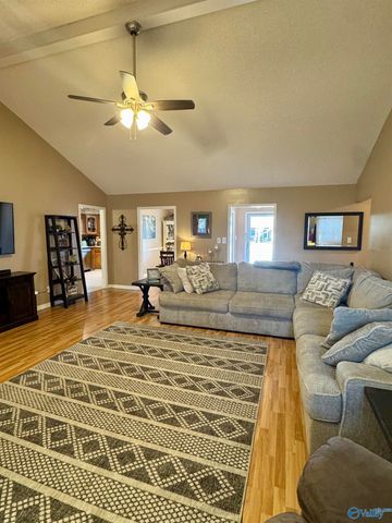 2910 Winfrey Drive SW, Decatur, AL 35603