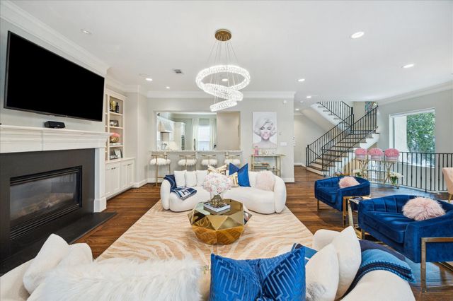 4724 Banning Drive A, Houston, TX 77027