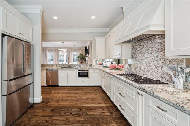 4724 Banning Drive A, Houston, TX 77027