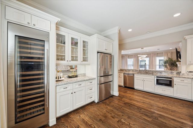 4724 Banning Drive A, Houston, TX 77027