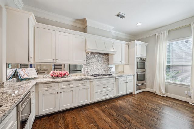 4724 Banning Drive A, Houston, TX 77027