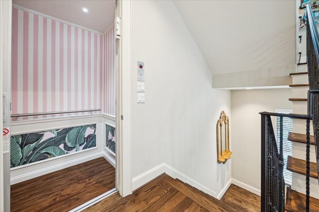 4724 Banning Drive A, Houston, TX 77027