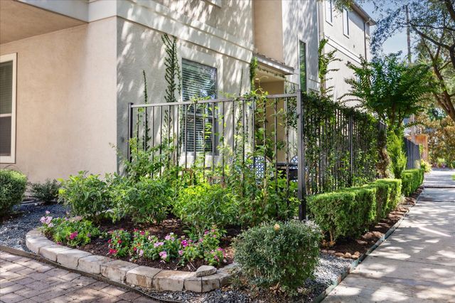 4724 Banning Drive A, Houston, TX 77027