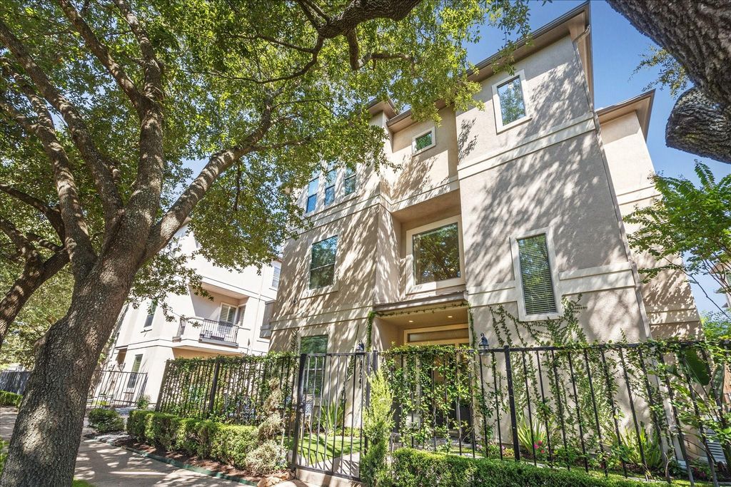 4724 Banning Drive A, Houston, TX 77027