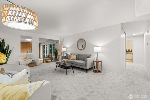 12509 NE 138th Place, Kirkland, WA 98034