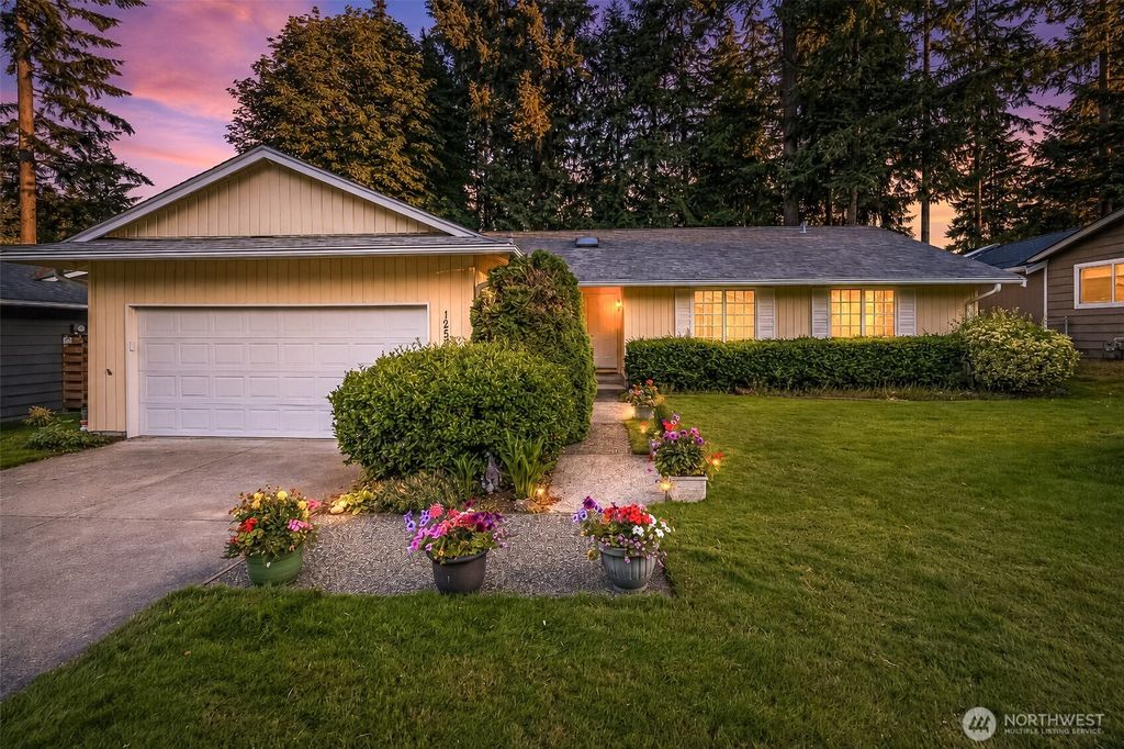 12509 NE 138th Place, Kirkland, WA 98034