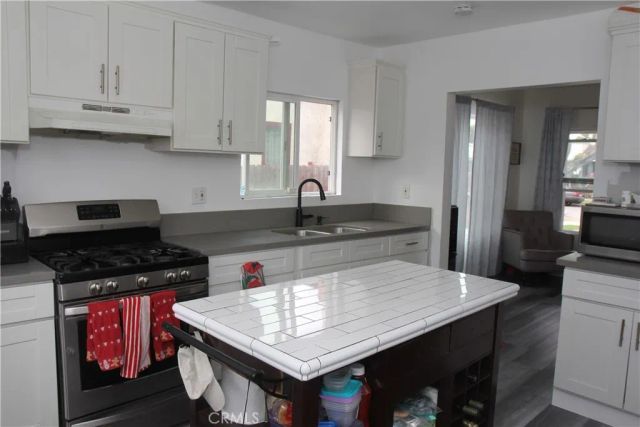 818 S Sloan, Compton, CA 90221