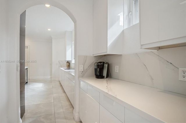 3079 Old Still Ln, Weston, FL 33331