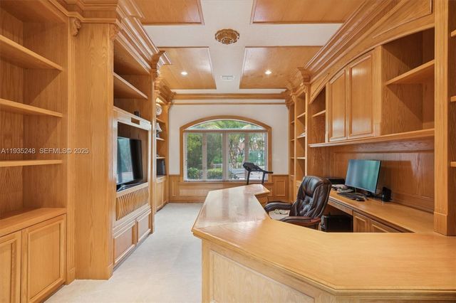 3079 Old Still Ln, Weston, FL 33331