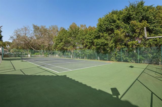 3079 Old Still Ln, Weston, FL 33331