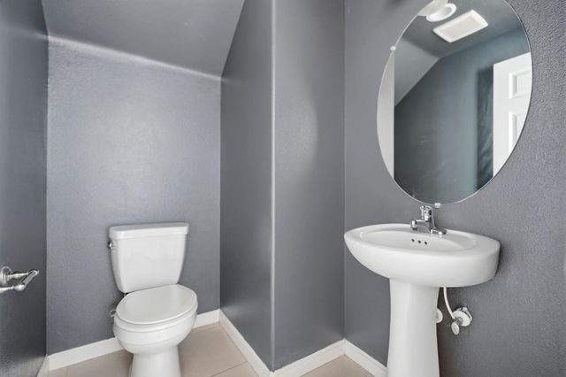 1515 Zenith, Clovis, CA 93619