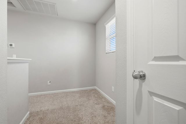 1515 Zenith, Clovis, CA 93619