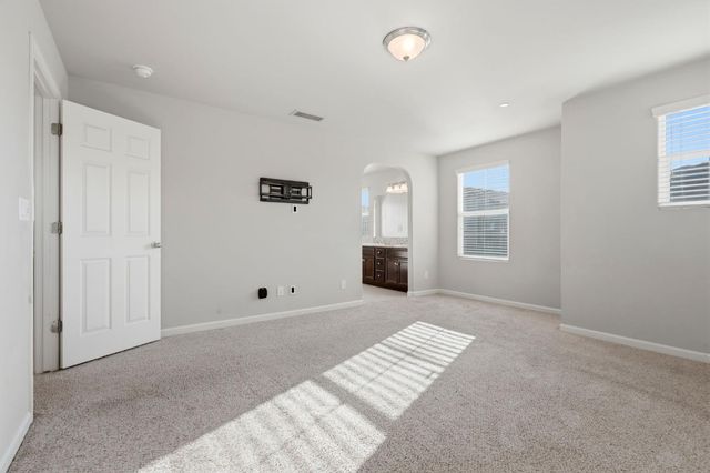 1515 Zenith, Clovis, CA 93619