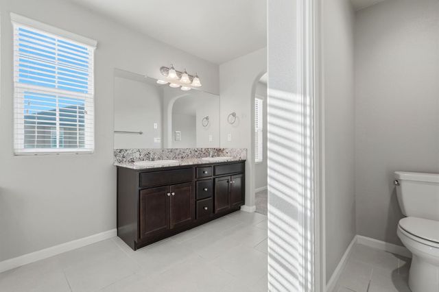 1515 Zenith, Clovis, CA 93619