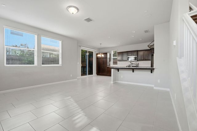 1515 Zenith, Clovis, CA 93619