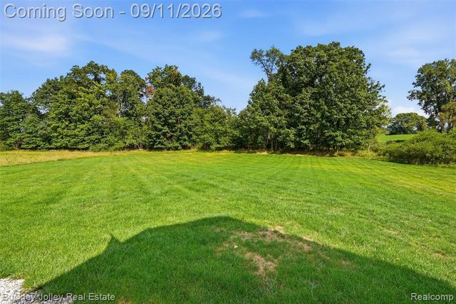3703 Jesse Drive, Howell, MI 48843