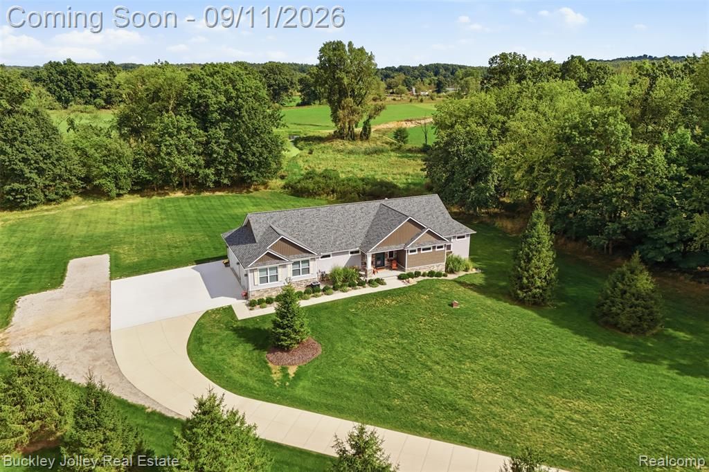 3703 Jesse Drive, Howell, MI 48843