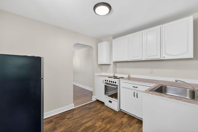 37 - 39 Mead Street, Manchester, NH 03104