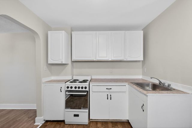 37 - 39 Mead Street, Manchester, NH 03104