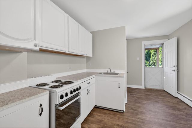 37 - 39 Mead Street, Manchester, NH 03104