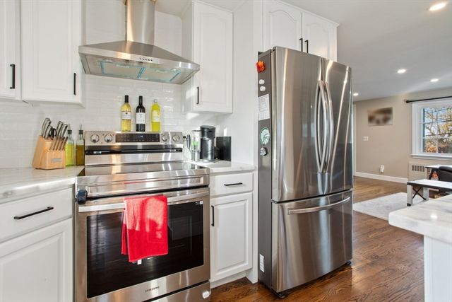 6 Rawding Rd, Peabody, MA 01960