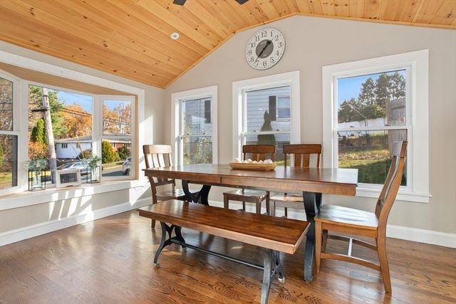 6 Rawding Rd, Peabody, MA 01960