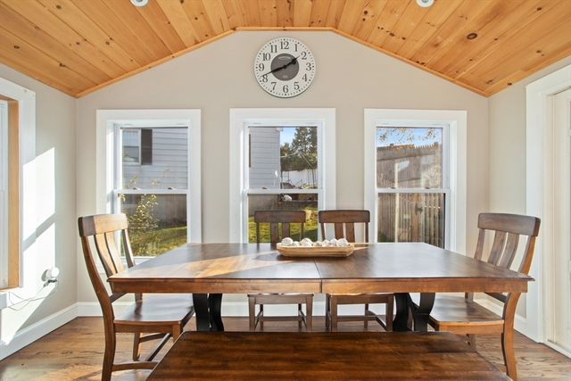 6 Rawding Rd, Peabody, MA 01960