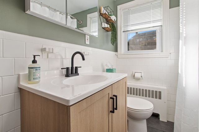 6 Rawding Rd, Peabody, MA 01960