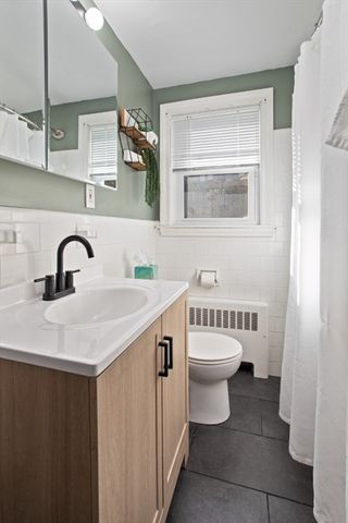 6 Rawding Rd, Peabody, MA 01960
