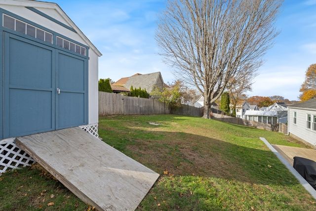 6 Rawding Rd, Peabody, MA 01960