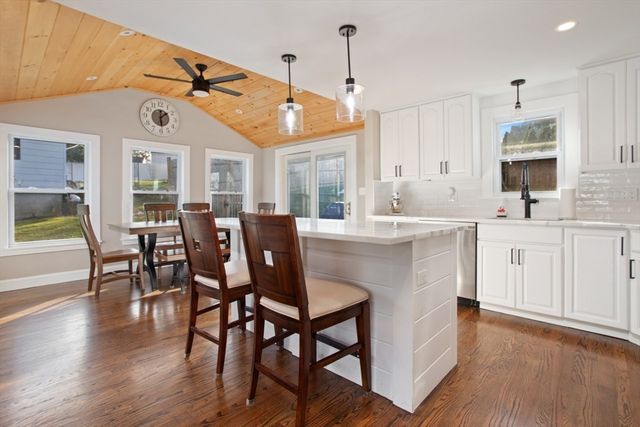 6 Rawding Rd, Peabody, MA 01960