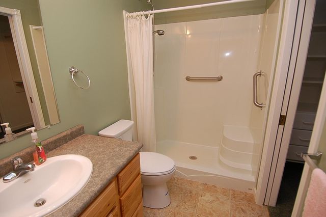 346 Woodside Circle, Cadillac, MI 49601