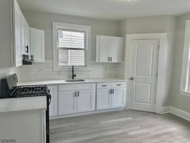 48 Cedar Ave, Newark City, NJ 07106