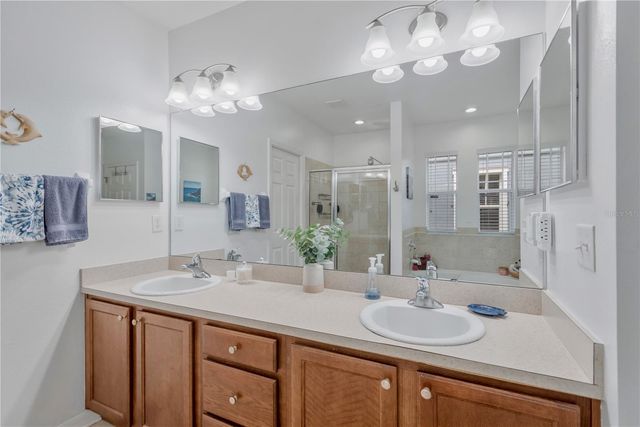 5959 BEACONPARK STREET, Lithia, FL 33547