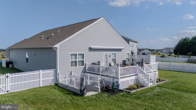 334 STEAMBOAT AVE, Felton, DE 19943