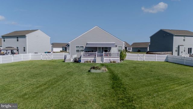 334 STEAMBOAT AVE, Felton, DE 19943