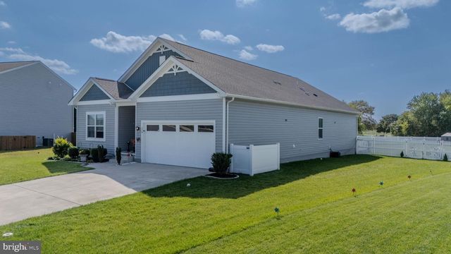 334 STEAMBOAT AVE, Felton, DE 19943