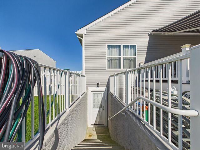 334 STEAMBOAT AVE, Felton, DE 19943