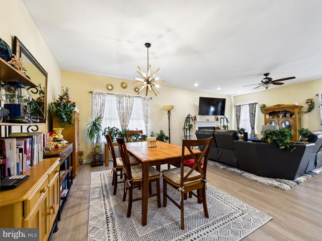 334 STEAMBOAT AVE, Felton, DE 19943