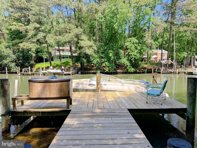 272 ELKINS LN, Lusby, MD 20657
