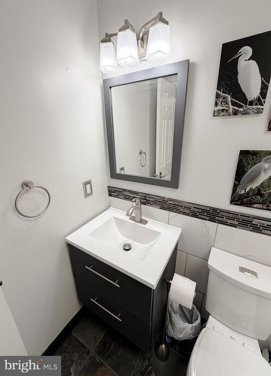 Image 29 of property listing at 272 ELKINS LN, Lusby, MD 20657