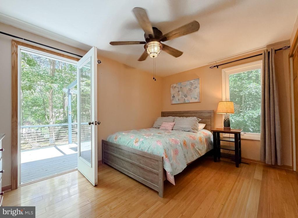 Image 32 of property listing at 272 ELKINS LN, Lusby, MD 20657