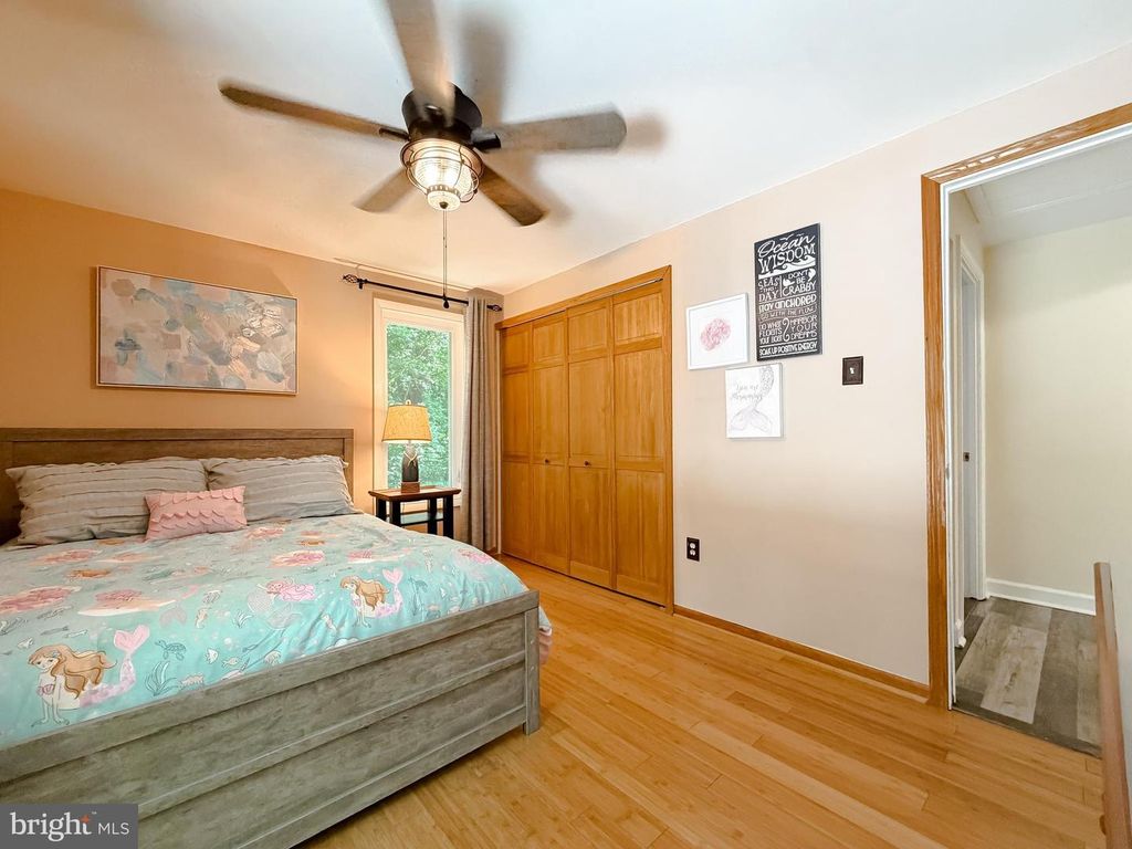 Image 34 of property listing at 272 ELKINS LN, Lusby, MD 20657
