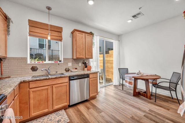 585 Logan Jacob Lane, Reno, NV 89503