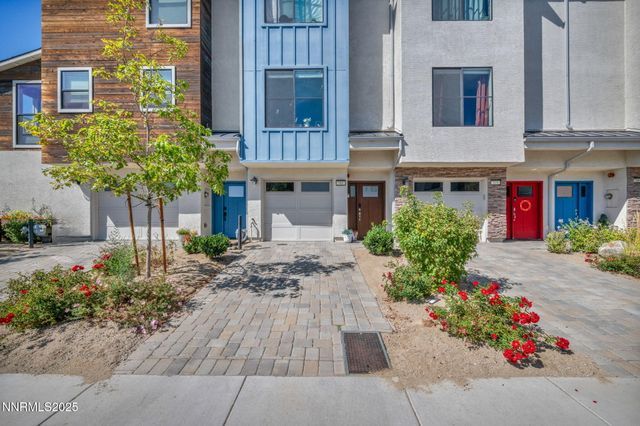 585 Logan Jacob Lane, Reno, NV 89503