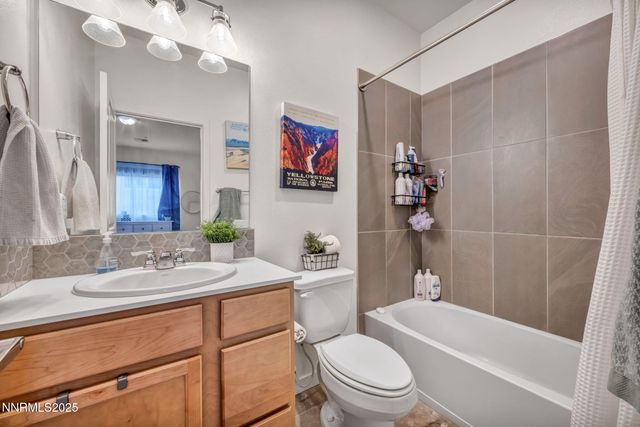 585 Logan Jacob Lane, Reno, NV 89503