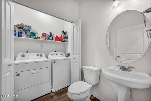 585 Logan Jacob Lane, Reno, NV 89503