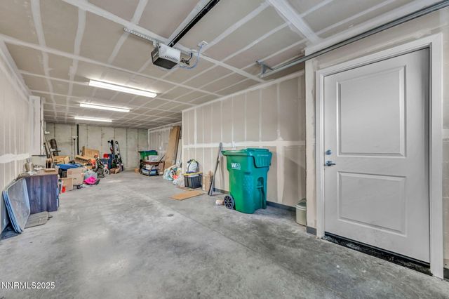 585 Logan Jacob Lane, Reno, NV 89503