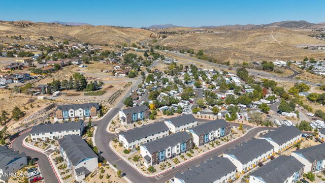 585 Logan Jacob Lane, Reno, NV 89503