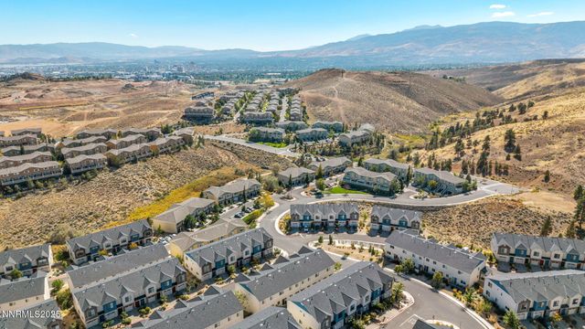 585 Logan Jacob Lane, Reno, NV 89503